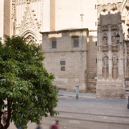 Puerta Catedral Suites Sevilla Ruang foto