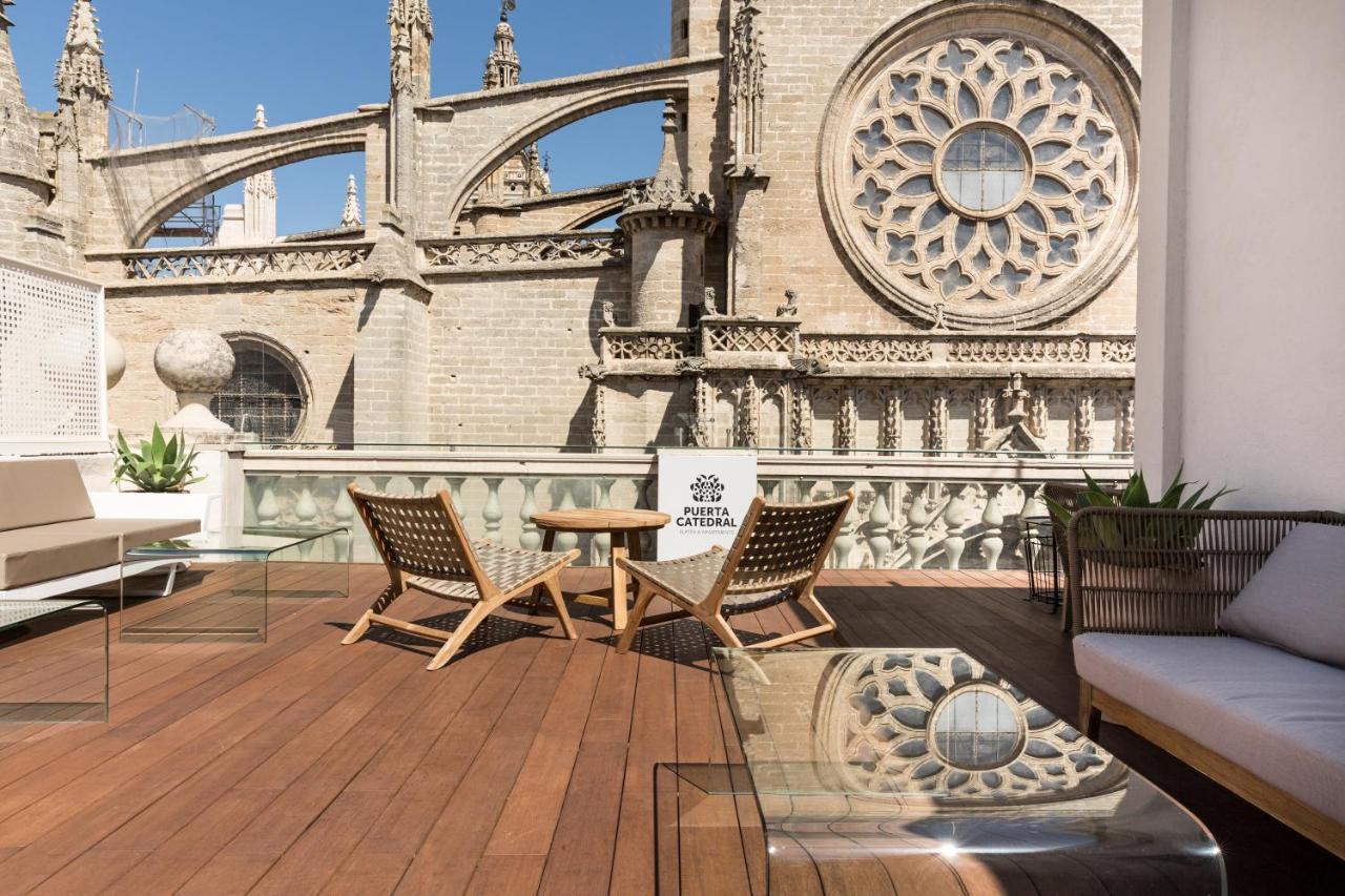 Puerta Catedral Suites Sevilla Bagian luar foto