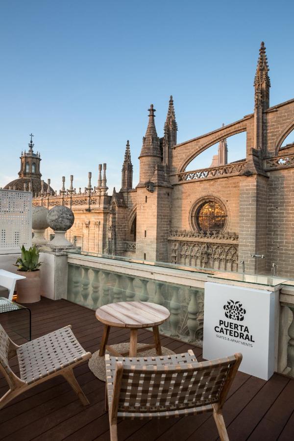 Puerta Catedral Suites Sevilla Bagian luar foto