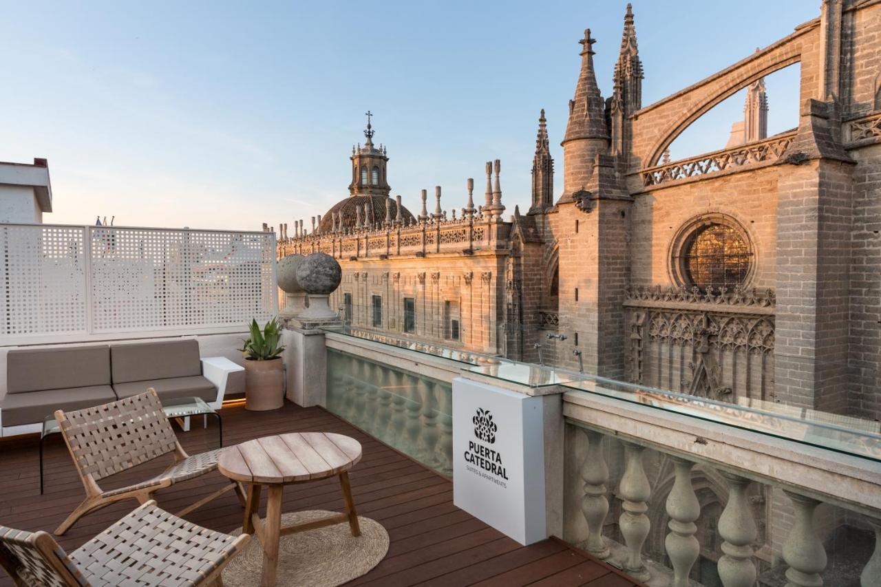 Puerta Catedral Suites Sevilla Bagian luar foto