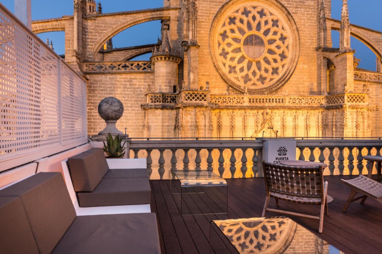 Puerta Catedral Suites Sevilla Bagian luar foto
