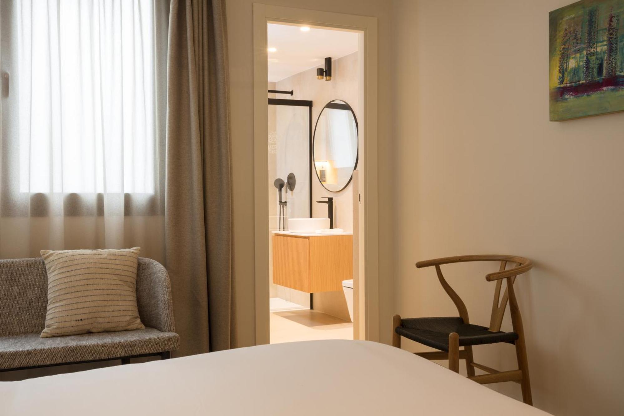 Puerta Catedral Suites Sevilla Ruang foto