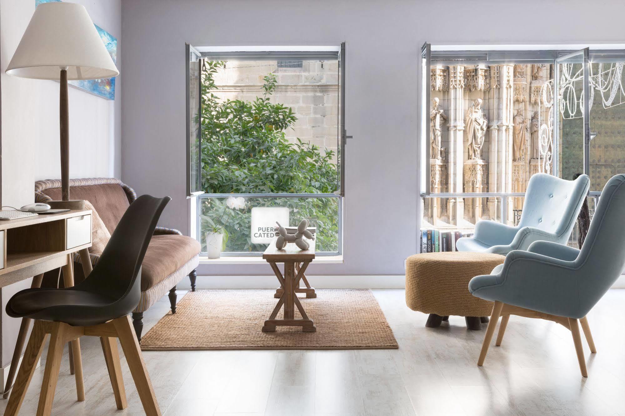 Puerta Catedral Suites Sevilla Bagian luar foto
